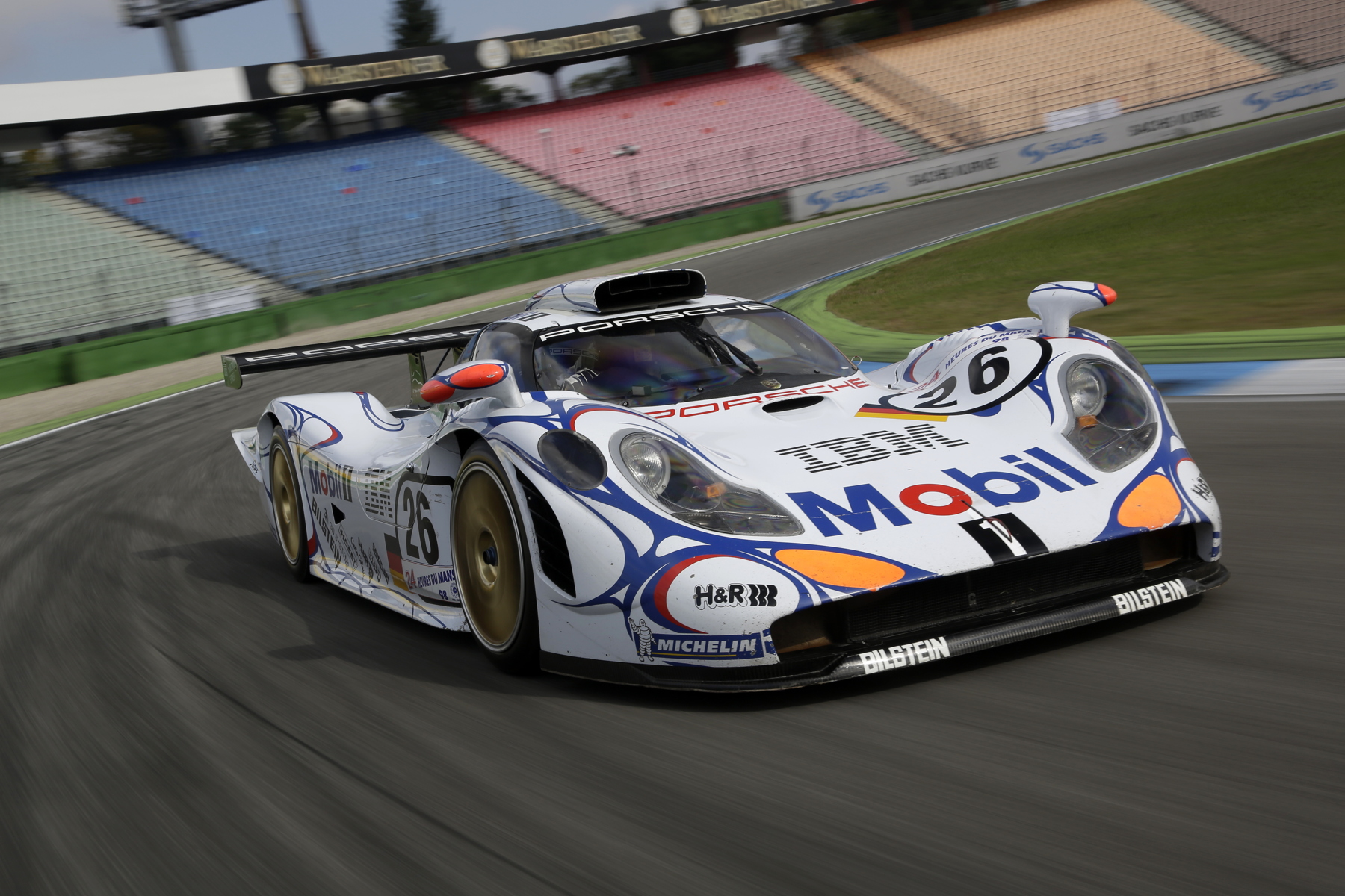 Porsche 911 GT1 – Taking the 911 Race Car to the Extreme插图2