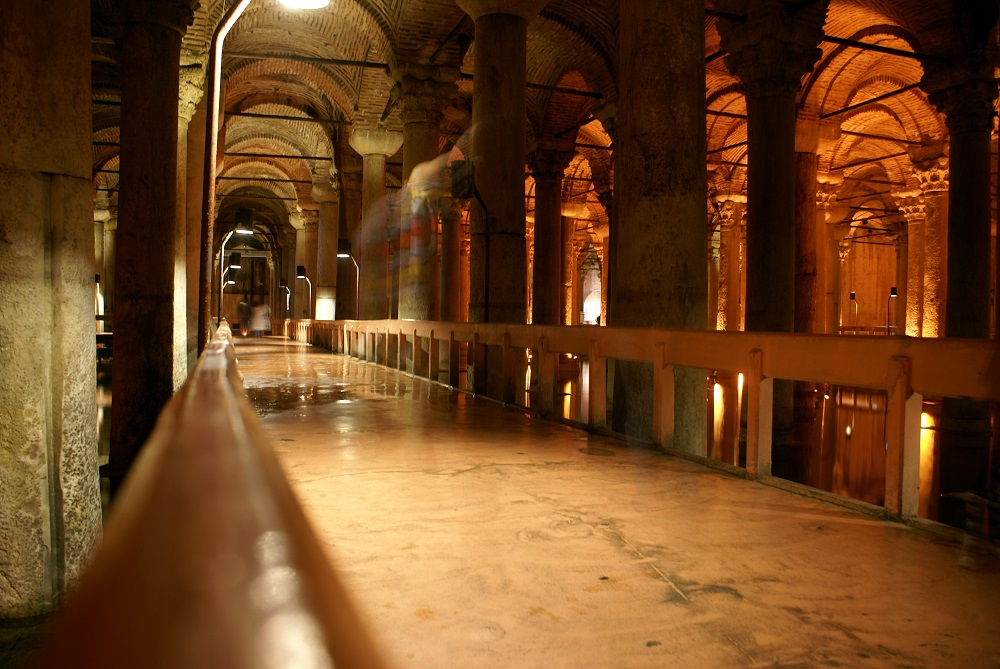  Basilica Cistern in Istanbul