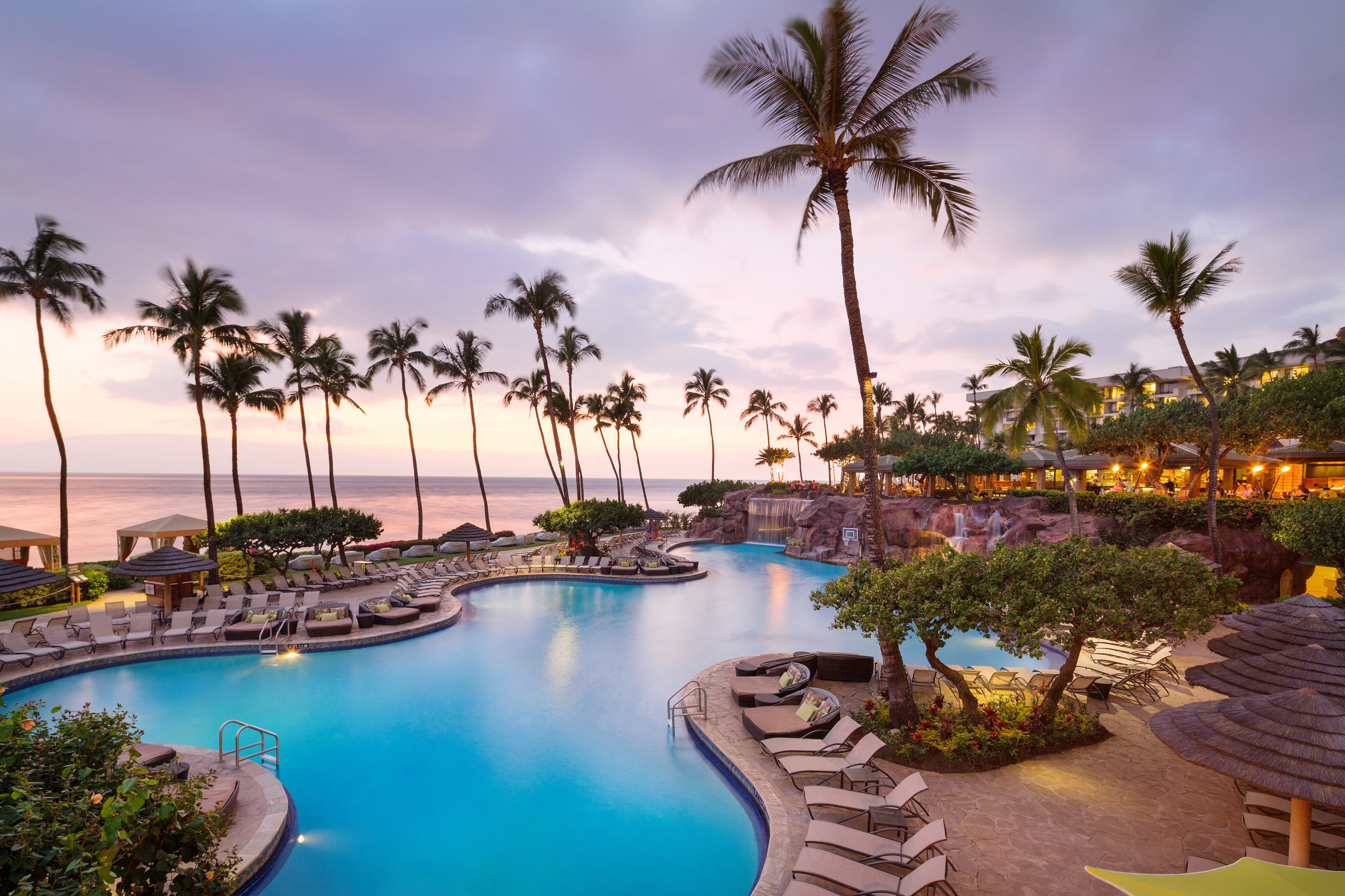 CheapAir - Get $10 off your flight to Maui!