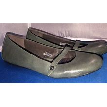 Born Size 9.5 Olive Green Mary Jane Ballet Flats Shoes 9 1/2