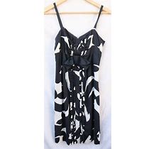 Diane Von Furstenberg Size 4 Black & Gray Floral Silk Sheath Dress