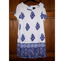 Adrianna Papell- 14-White With Blue Medallion And Paisley Crinkle Dress
