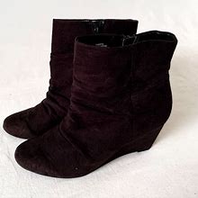 New Direction Shoes | New Direction Black Wedge Heel Boots | Color: Black | Size: 8