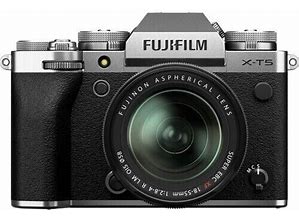 Fujifilm X-T5 Digital Camera With 18-55mm Lens (Silver)