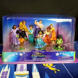 NEW 2022 Disney Parks Encanto Deluxe Action Figure Playset Kids Gift Toy Pack
