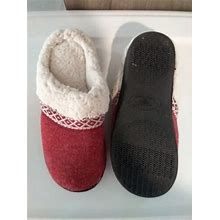Isotoner Women's Slippers Size 7/8 Fuzzy Inside Excellent Shape
