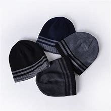 Wholesale Men's Simple Style Stripe Eaveless Wool Cap