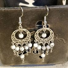 Pinkdiva Jewelry | White Howlite Gemstone Chandelier Earrings | Color: Silver/White | Size: Os