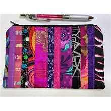 Hot Pink Bag 2 With Back Zipper, Hot Pink Graffiti Quilted Zipper Bag