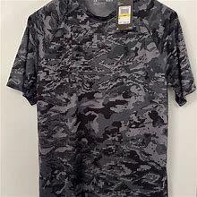 Under Armour Loose T-Shirt - New Men | Color: Grey | Size: M