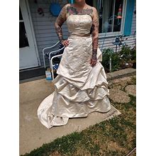 Beautiful Davids Bridal Wedding Dress Size 12