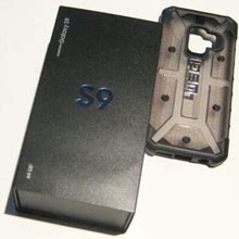 9.3/10 Unlocked 64Gb Samsung Galaxy S9 SM-G960U1 Bundle!!