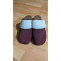 White Mountain Women's Faux Suede Clog Maroon Col Size 9 New.