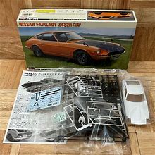 Hasegawa Toys | Hasegawa 1970 Nissan Fairlady Z432r 1:24 Scale Car Plastic Model Kit | Color: Black/Orange | Size: 1:24 Scale