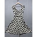 Sandra Darren Women's Midi Dress Black/White Polka Dots V-Neck Size 6