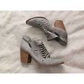 QUPID Block Heel Sandals Gray Size 8.5 8 1/2 Perforated Women's Shoes