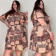 1970S Three Rs Paisley Patchwork Polyester Shortsleeve Midi Dress. Tag Size 24. Excellent Condition. 100% Polyester.Rs Paisley Patchwork