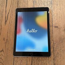Apple Tablets & Accessories | Apple iPad (5Th Generation) With Wifi + Cellular- 32Gb Space Gray | Color: Gray | Size: Os