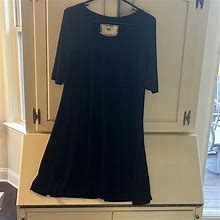 Cupio Dresses | Knit Black Dress Shirt Sleeve. Worn Several Times. Listing 9076 | Color: Black | Size: L
