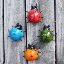 GIFTME 5 Metal Garden Wall Art Decorative Set Of 4 Cute Ladybugs Outdoor Wall Sculptures