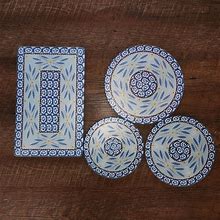 SET Of 4 TEMPTATIONS Ovenware By Tara Trivets Cutting Boards Old World Blue