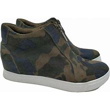Blondo Glenda Waterproof Sneaker Boots Size 5 Camouflage B3501-905