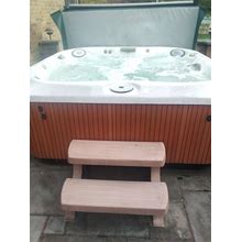 Jacuzzi J345 Hot Tub In Excellent Working Condition. 2006