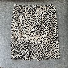 Loft Skirts | Ann Taylor Loft Petites Leopard Animal Print Skirt Size 6P | Color: Black/Cream | Size: 6P