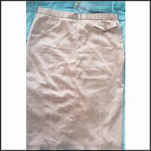 Bcbgmaxazria Skirts | Bcbgmaxazria Gold Knee Length Pencil Skirt 0. | Color: Gold | Size: 0