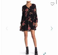 Everly Dresses | Everly Floral Shift Dress | Color: Black/Red | Size: S
