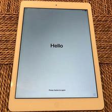 Apple iPad Air 1st Gen. 64GB, Wi-Fi 9.7in - White/Silver