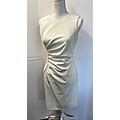 Calvin Klein Dress White Sheath Size 4 Side Ruching Sleeveless Lined Party
