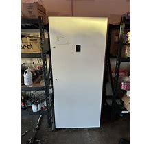 Insignia™ - 21 Cu. Ft. Garage Ready Convertible Upright Freezer - White