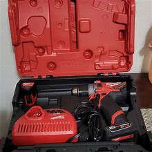Milwaukee M12 Drill/Driver Kit | Color: Red