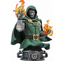 Diamond Select Toys Marvel Doctor Doom Bust, Multicolor, 6 Inches