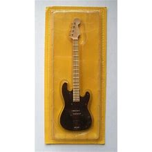 ROGER WATERS PRECISION BASS REPLICA 1/18 SCALE RARE PINK FLOYD