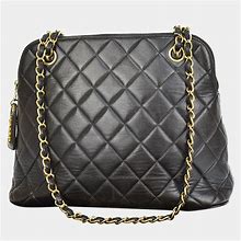 Chanel Women's Black Leather Shoulder Bag