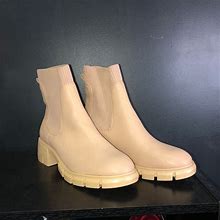 Women Boots - Women | Color: Beige | Size: 9.5