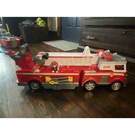 Paw Patrol Ultimate Rescue Fire Truck With Extendable 2 ft. Tall