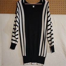 Venus Dresses | Striped Sweater Dress/Medium | Color: Black/White | Size: M
