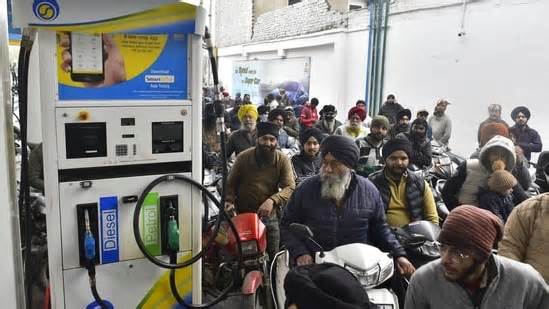 Order petrol online to avoid long queues at petrol pumps