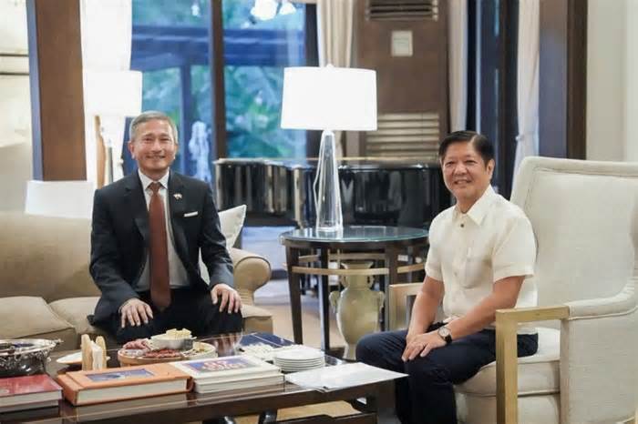 Minister for Foreign Affairs Vivian Balakrishnan and Philippine President Ferdinand Marcos Jr. (Photo from Malacañang)