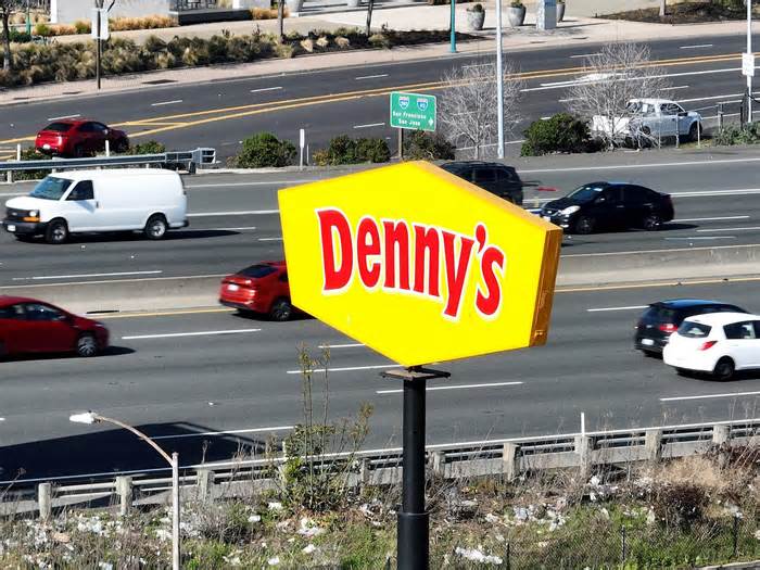 Denny's closes its Oakland restaurant over safety concerns, days after In-N-Out announced plans to do the same