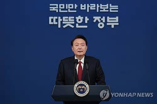 1月1日，在龙山总统府，韩国总统尹锡悦发表新年致辞。 韩联社/总统室供图（图片严禁转载复制）