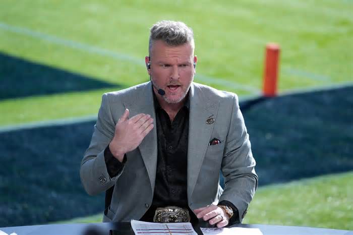 Pat McAfee on the ESPN College Gameday set at the 2024 Rose Bowl college football playoff semifinal game at Rose Bowl.