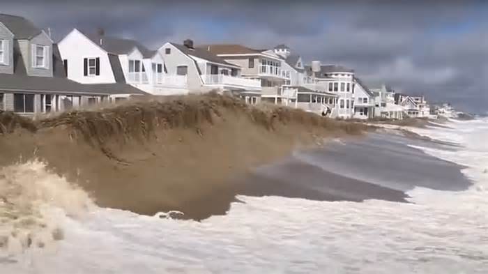 $500K Sand Dune Designed to Protect Coastal Homes Washes Away in Just 3 Days