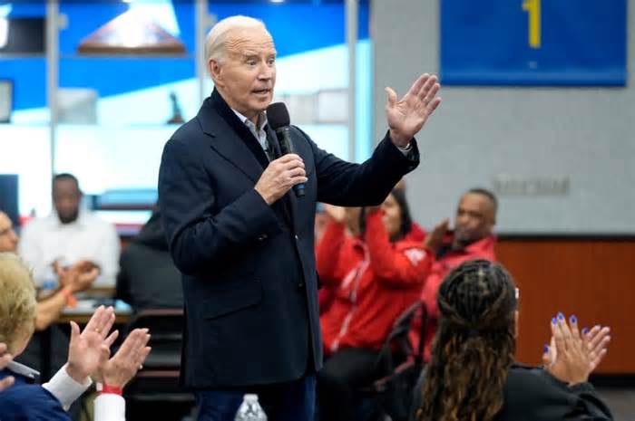 Opinion: Biden should put on his dancing shoes and woo nonpartisan voters