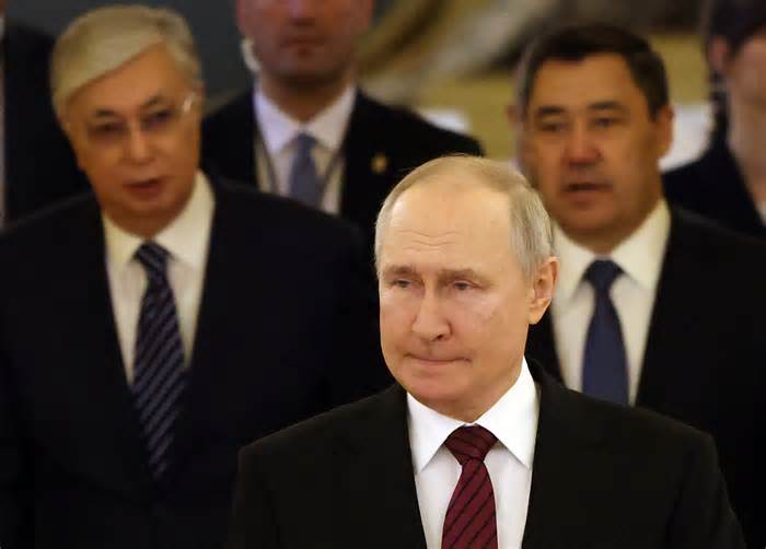 Russian President Vladimir Putin and Kassym-Jomart Tokayev