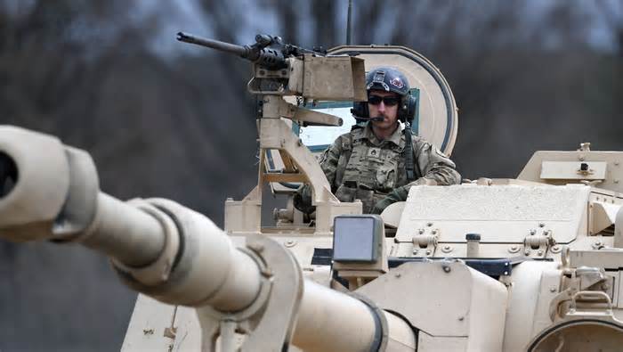 US soldier in Howitzer at NATO drill