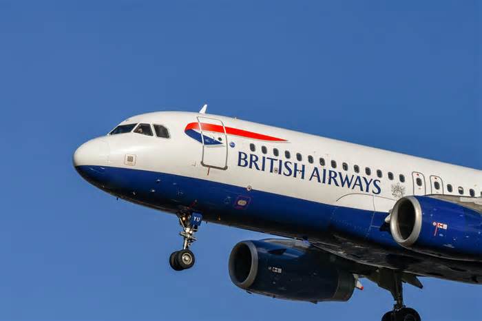 British Airways Airbus A320 Crew Shuts Engine Down On Approach To Milan